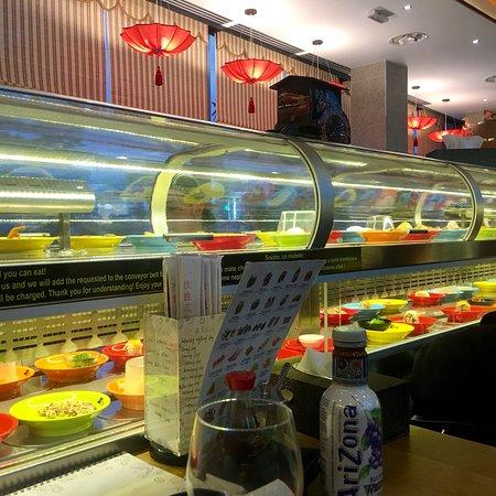 Running SUSHI HOUSE