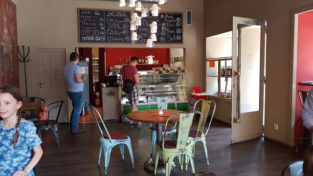 Avion Street Cafe
